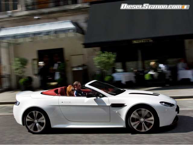 Aston Martin V12 Vantage Roadster 2013 Picture #40 Aston Martin V12 Vantage Roadster 2013 Picture #40